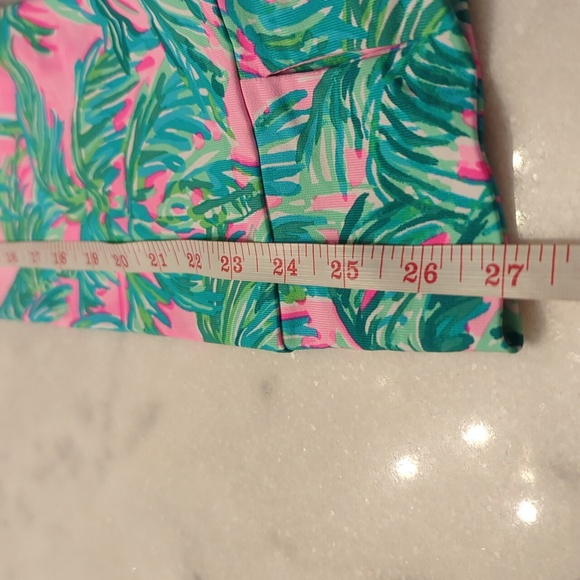 Lilly Pulitzer Palm Tree CowlneckMask Top Size L - Picture 9 of 14